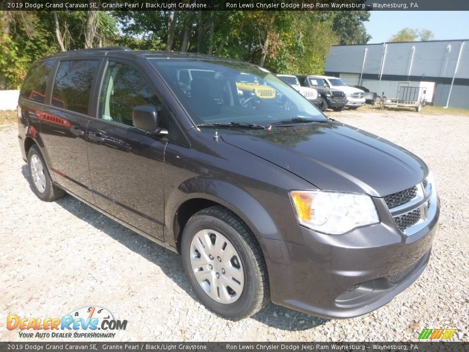 2019 Dodge Grand Caravan SE Granite Pearl / Black/Light Graystone Photo #7