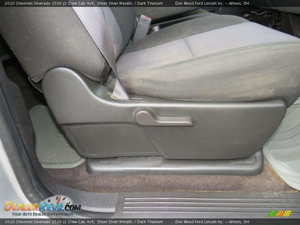 2010 Chevrolet Silverado 1500 LS Crew Cab 4x4 Sheer Silver Metallic / Dark Titanium Photo #25