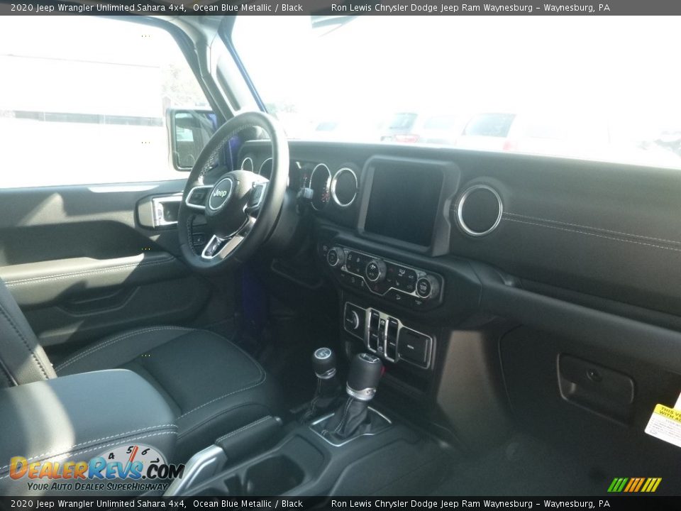 2020 Jeep Wrangler Unlimited Sahara 4x4 Ocean Blue Metallic / Black Photo #11