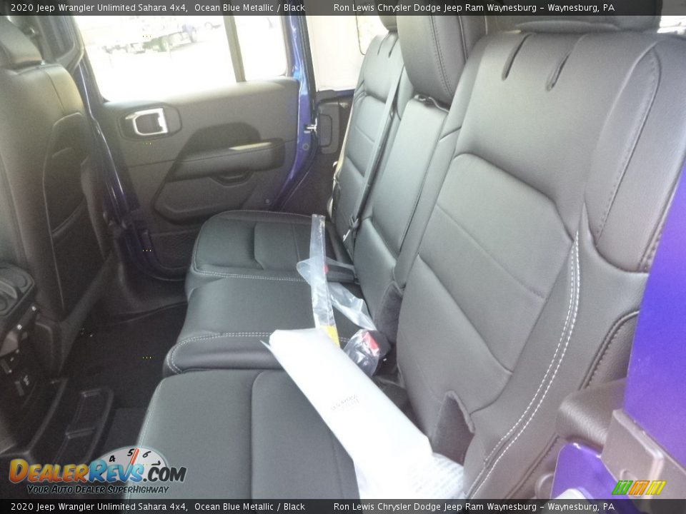 2020 Jeep Wrangler Unlimited Sahara 4x4 Ocean Blue Metallic / Black Photo #12