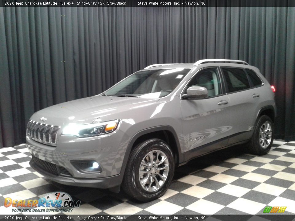 2020 Jeep Cherokee Latitude Plus 4x4 Sting-Gray / Ski Gray/Black Photo #2