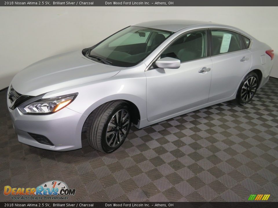 2018 Nissan Altima 2.5 SV Brilliant Silver / Charcoal Photo #7