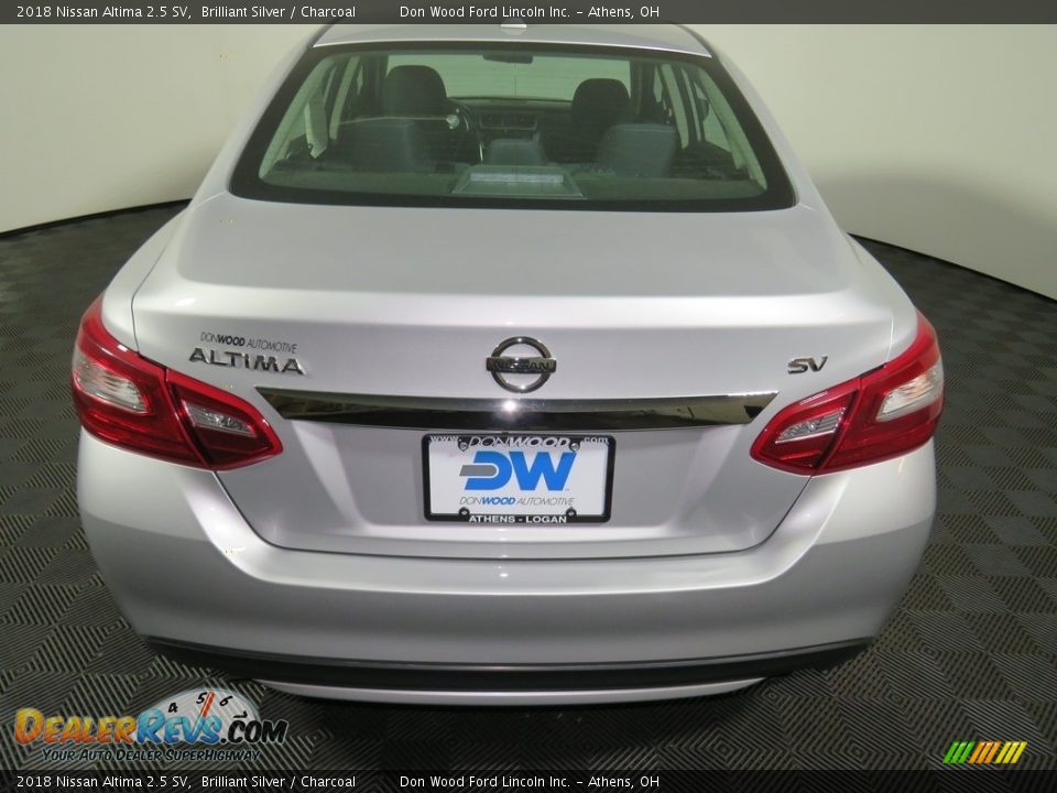 2018 Nissan Altima 2.5 SV Brilliant Silver / Charcoal Photo #11