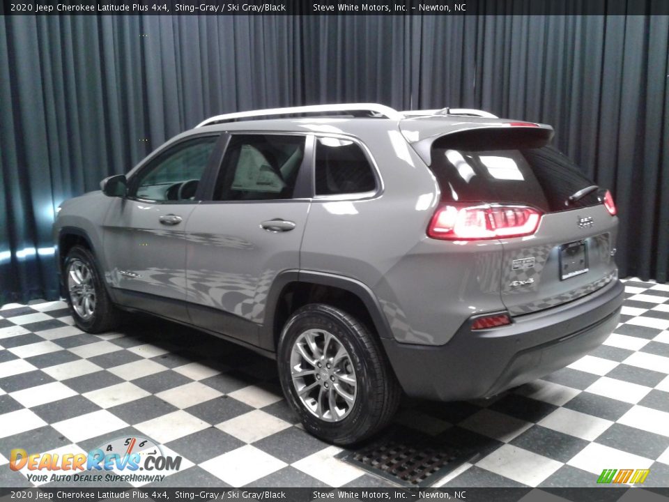 2020 Jeep Cherokee Latitude Plus 4x4 Sting-Gray / Ski Gray/Black Photo #8