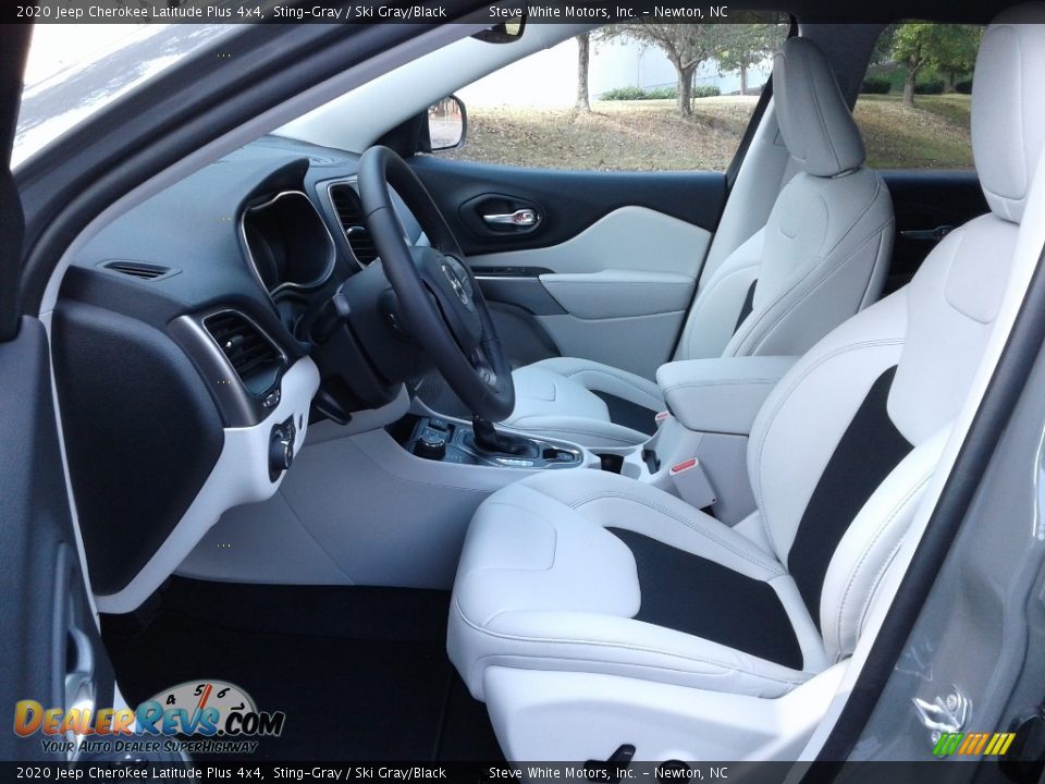 2020 Jeep Cherokee Latitude Plus 4x4 Sting-Gray / Ski Gray/Black Photo #10