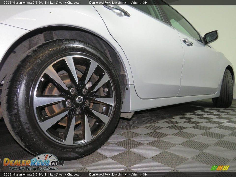 2018 Nissan Altima 2.5 SV Brilliant Silver / Charcoal Photo #16