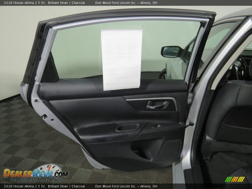 2018 Nissan Altima 2.5 SV Brilliant Silver / Charcoal Photo #21