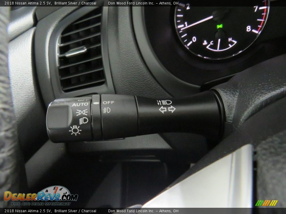 2018 Nissan Altima 2.5 SV Brilliant Silver / Charcoal Photo #30