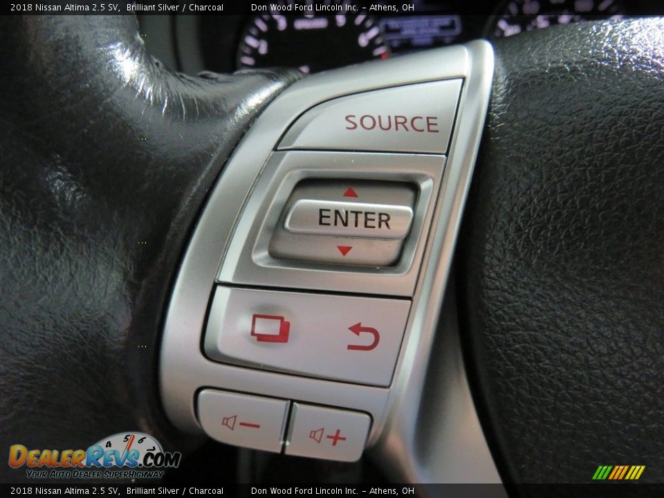 2018 Nissan Altima 2.5 SV Brilliant Silver / Charcoal Photo #32