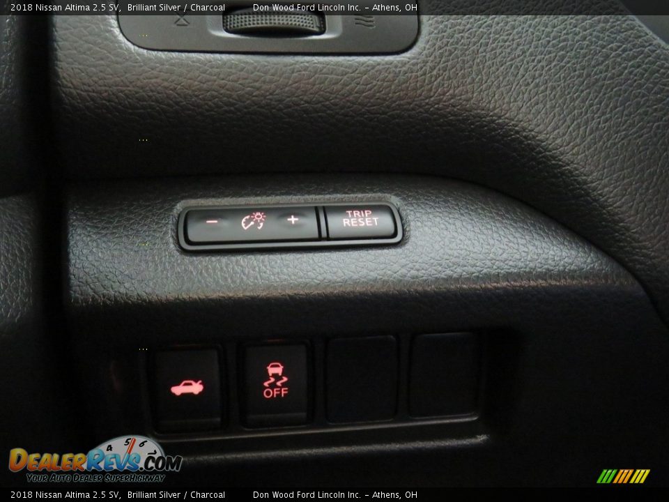 2018 Nissan Altima 2.5 SV Brilliant Silver / Charcoal Photo #34