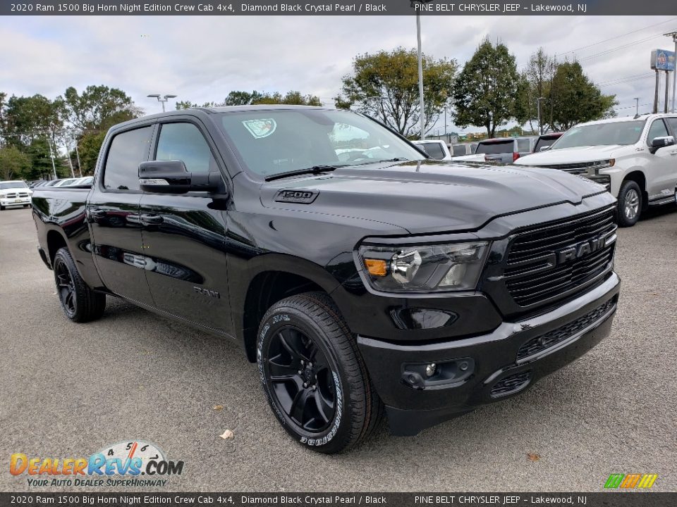 Front 3/4 View of 2020 Ram 1500 Big Horn Night Edition Crew Cab 4x4 Photo #1