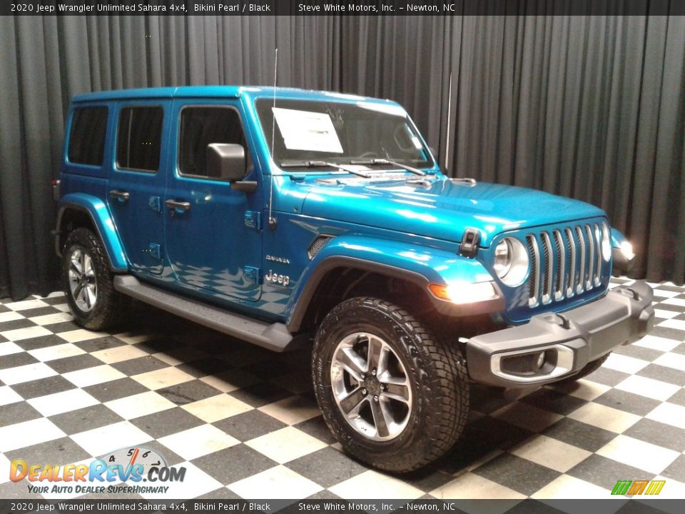 2020 Jeep Wrangler Unlimited Sahara 4x4 Bikini Pearl / Black Photo #4