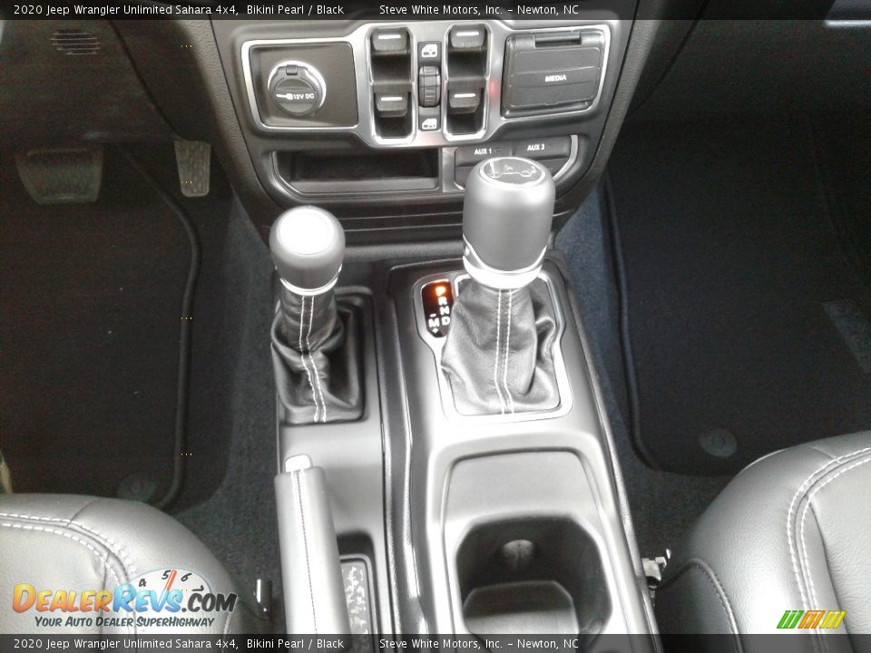 2020 Jeep Wrangler Unlimited Sahara 4x4 Bikini Pearl / Black Photo #26