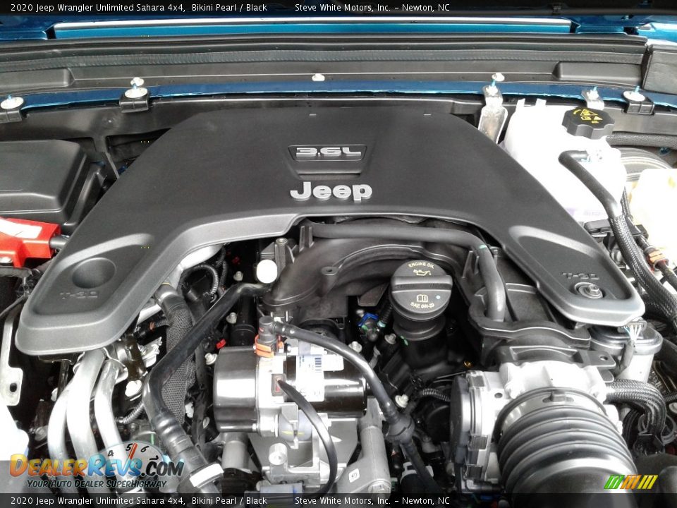 2020 Jeep Wrangler Unlimited Sahara 4x4 Bikini Pearl / Black Photo #30