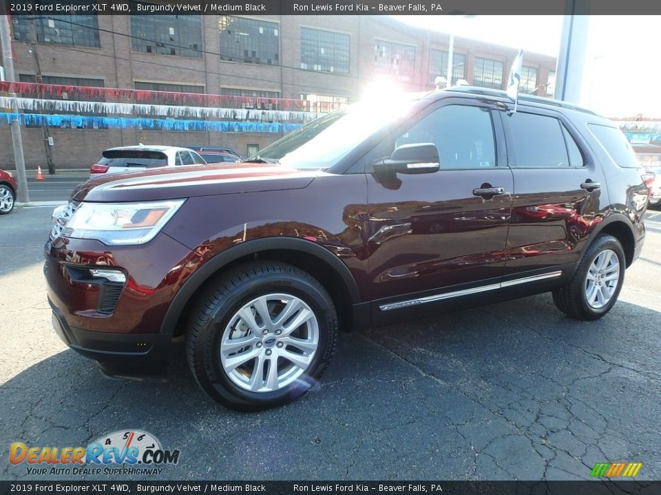 2019 Ford Explorer XLT 4WD Burgundy Velvet / Medium Black Photo #7