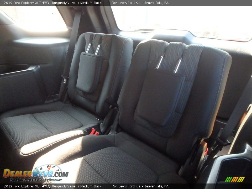 2019 Ford Explorer XLT 4WD Burgundy Velvet / Medium Black Photo #14