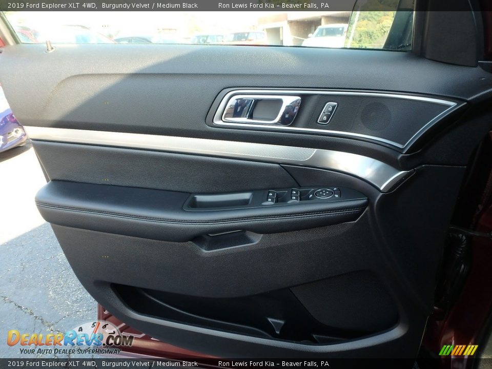 2019 Ford Explorer XLT 4WD Burgundy Velvet / Medium Black Photo #16