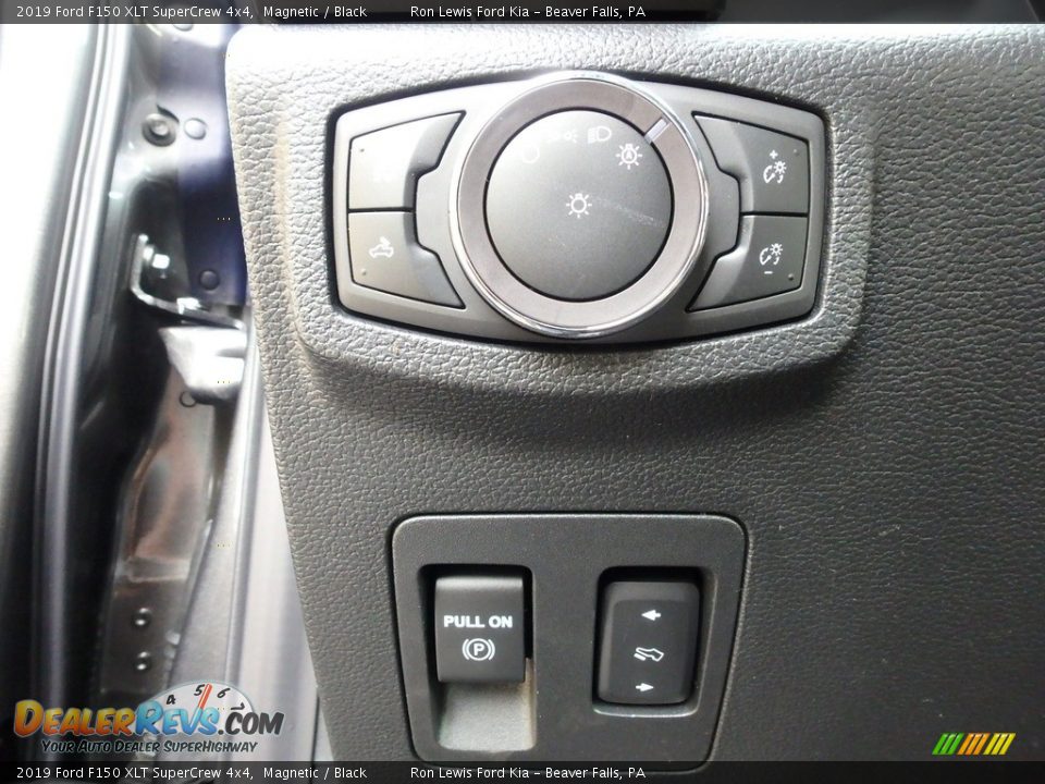 2019 Ford F150 XLT SuperCrew 4x4 Magnetic / Black Photo #12