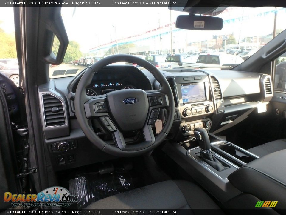 2019 Ford F150 XLT SuperCrew 4x4 Magnetic / Black Photo #15