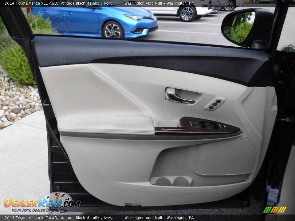 2014 Toyota Venza XLE AWD Attitude Black Metallic / Ivory Photo #14