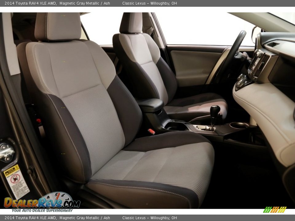 2014 Toyota RAV4 XLE AWD Magnetic Gray Metallic / Ash Photo #16