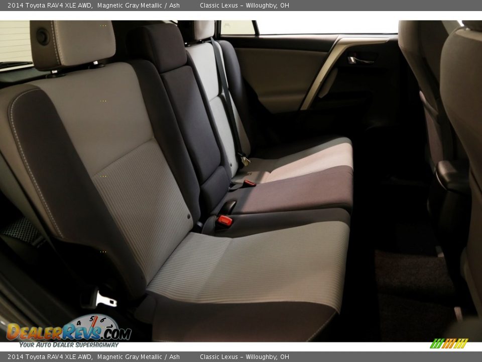2014 Toyota RAV4 XLE AWD Magnetic Gray Metallic / Ash Photo #17