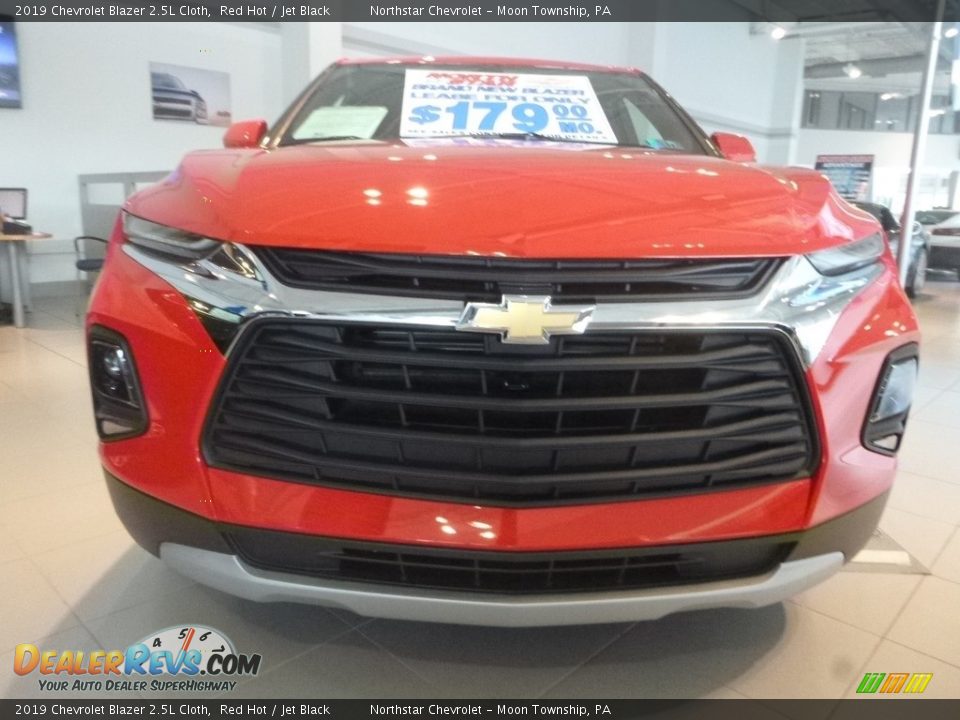 2019 Chevrolet Blazer 2.5L Cloth Red Hot / Jet Black Photo #3