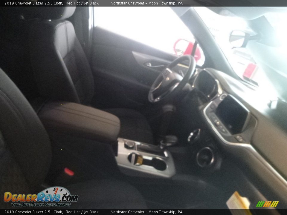 2019 Chevrolet Blazer 2.5L Cloth Red Hot / Jet Black Photo #5