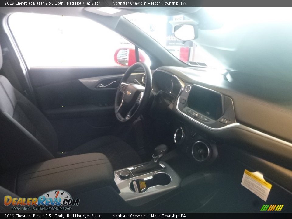 2019 Chevrolet Blazer 2.5L Cloth Red Hot / Jet Black Photo #6