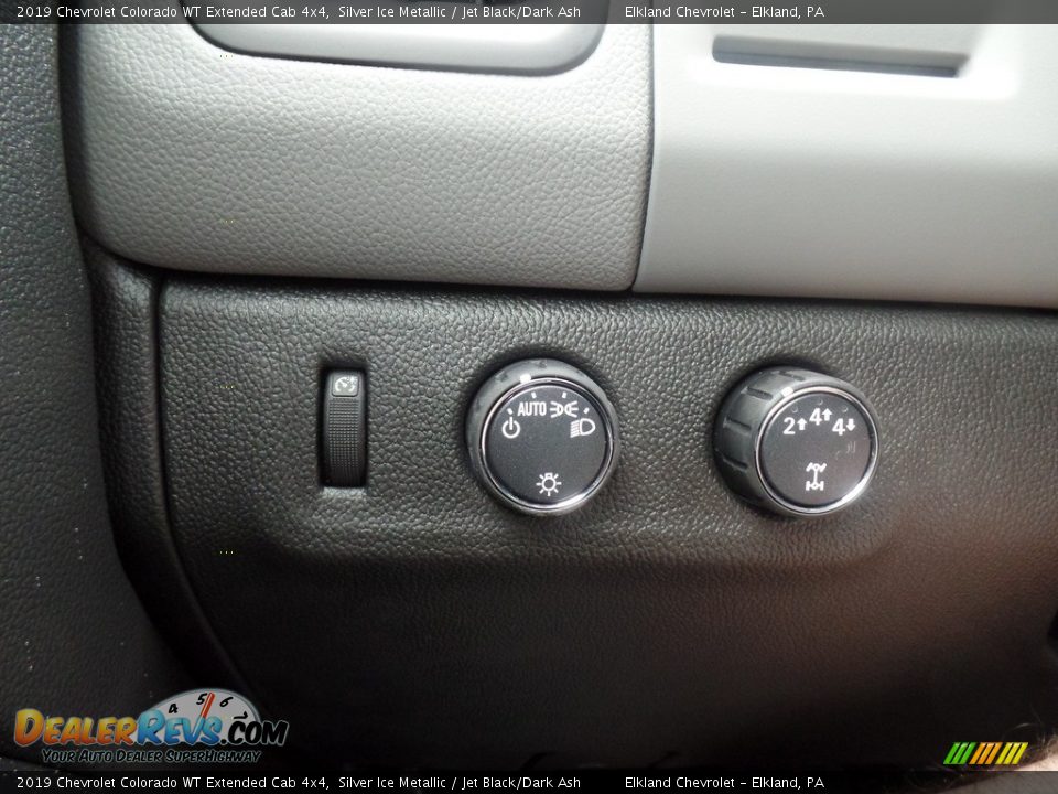 2019 Chevrolet Colorado WT Extended Cab 4x4 Silver Ice Metallic / Jet Black/Dark Ash Photo #17