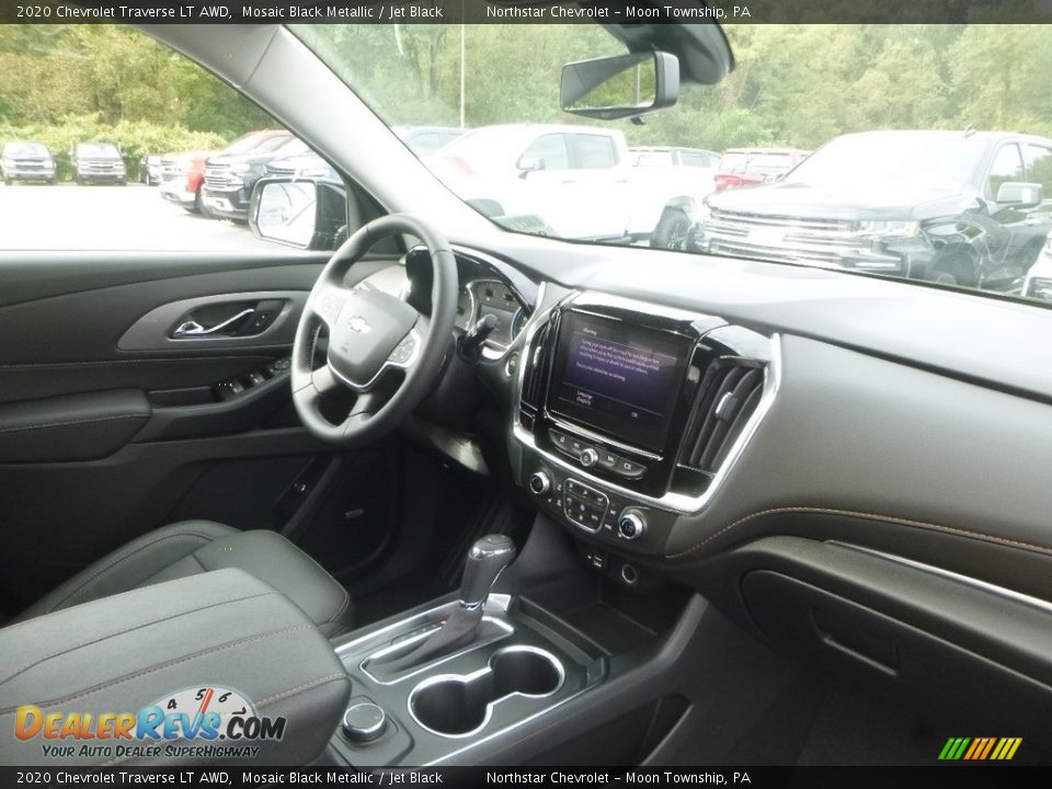 2020 Chevrolet Traverse LT AWD Mosaic Black Metallic / Jet Black Photo #11