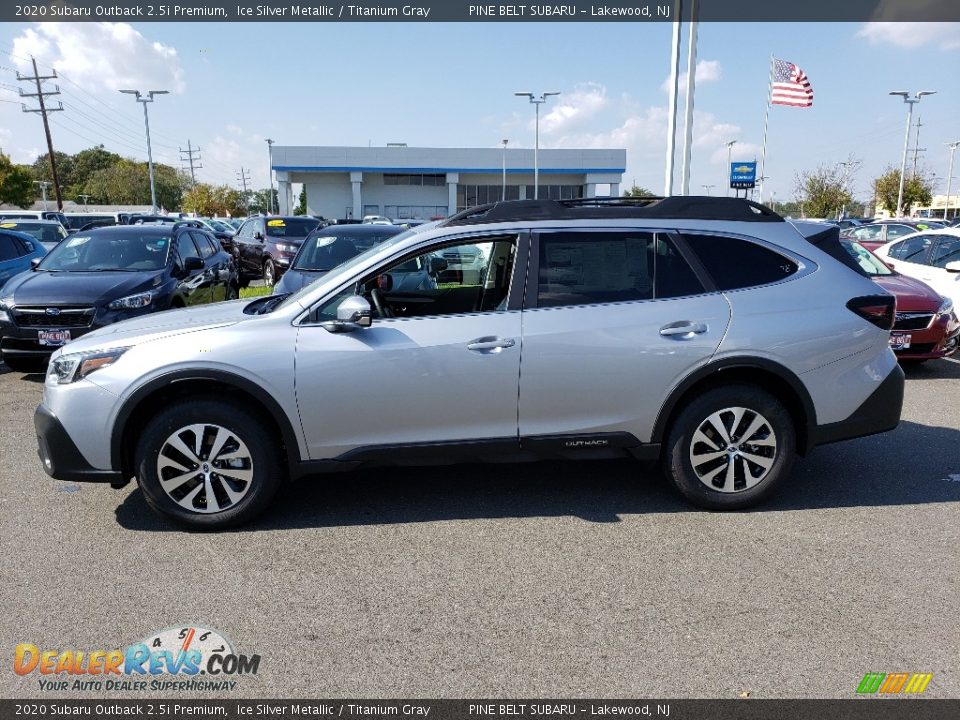 2020 Subaru Outback 2.5i Premium Ice Silver Metallic / Titanium Gray Photo #3