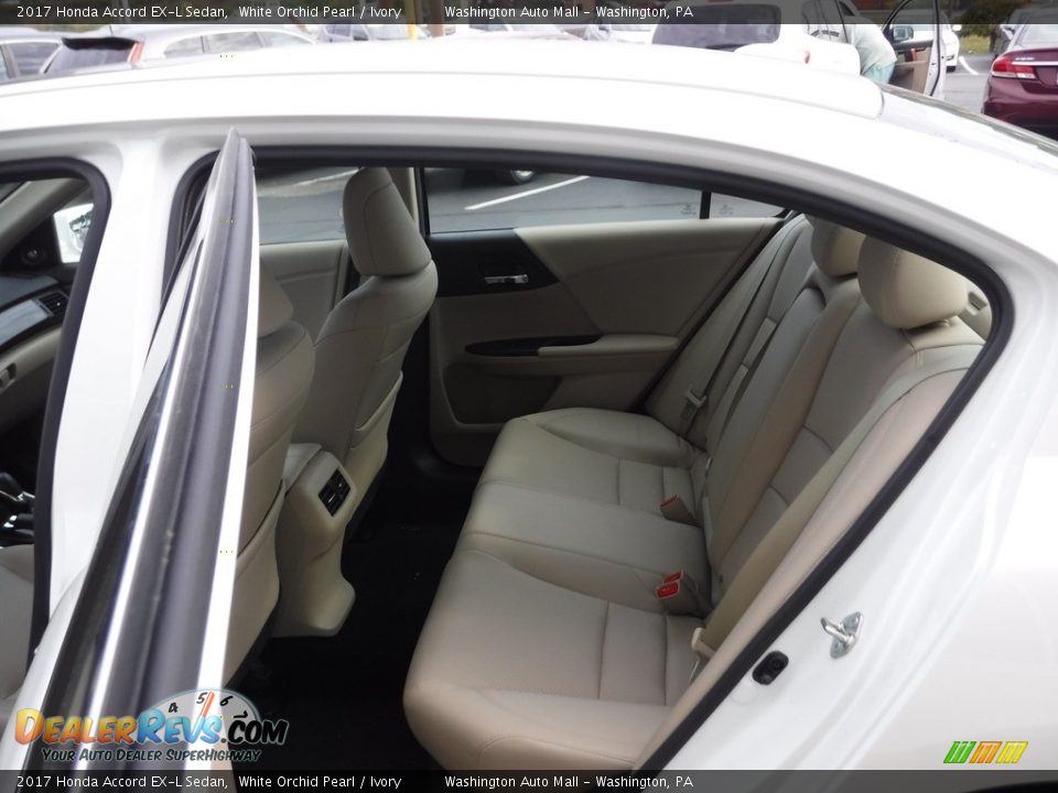 2017 Honda Accord EX-L Sedan White Orchid Pearl / Ivory Photo #23