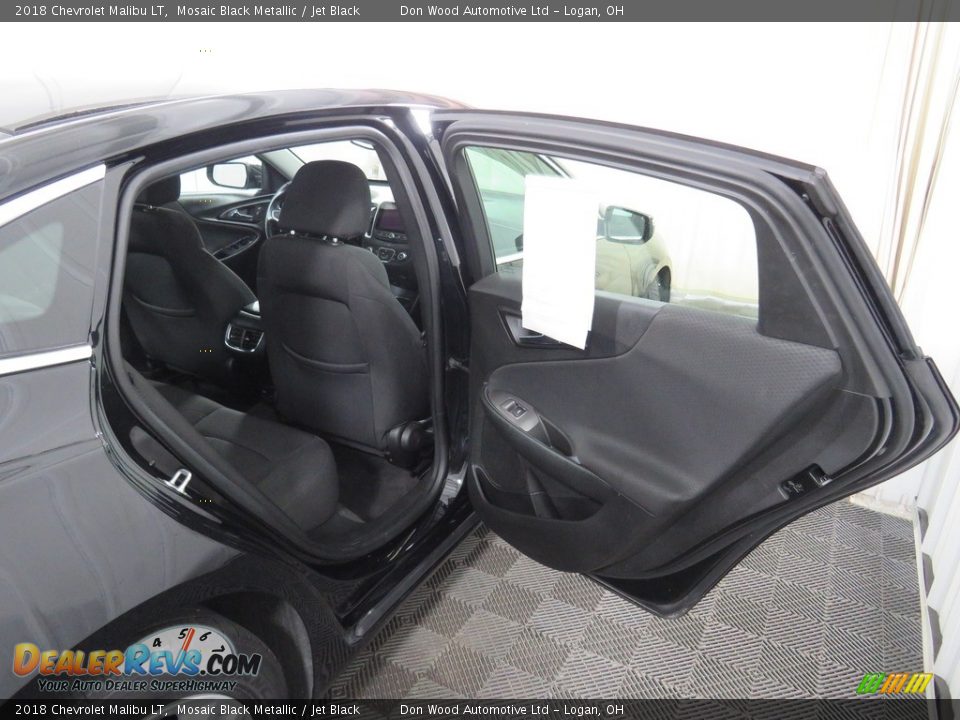 2018 Chevrolet Malibu LT Mosaic Black Metallic / Jet Black Photo #35