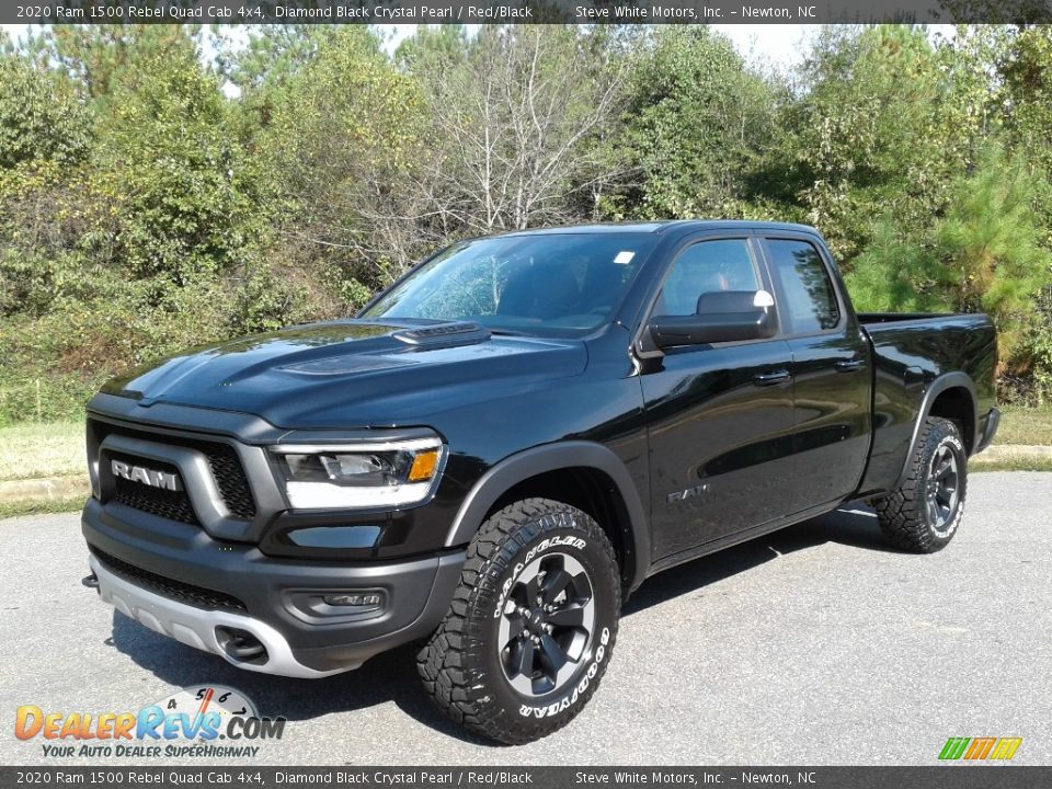 Front 3/4 View of 2020 Ram 1500 Rebel Quad Cab 4x4 Photo #2
