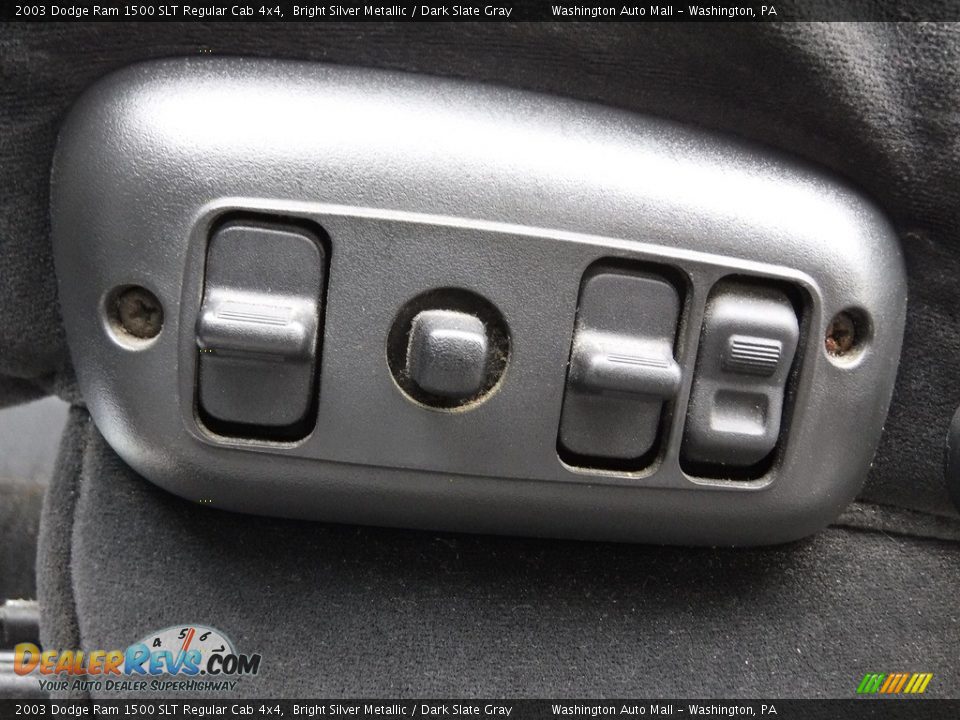 2003 Dodge Ram 1500 SLT Regular Cab 4x4 Bright Silver Metallic / Dark Slate Gray Photo #16