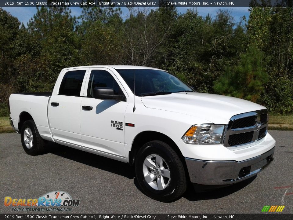 Bright White 2019 Ram 1500 Classic Tradesman Crew Cab 4x4 Photo #4