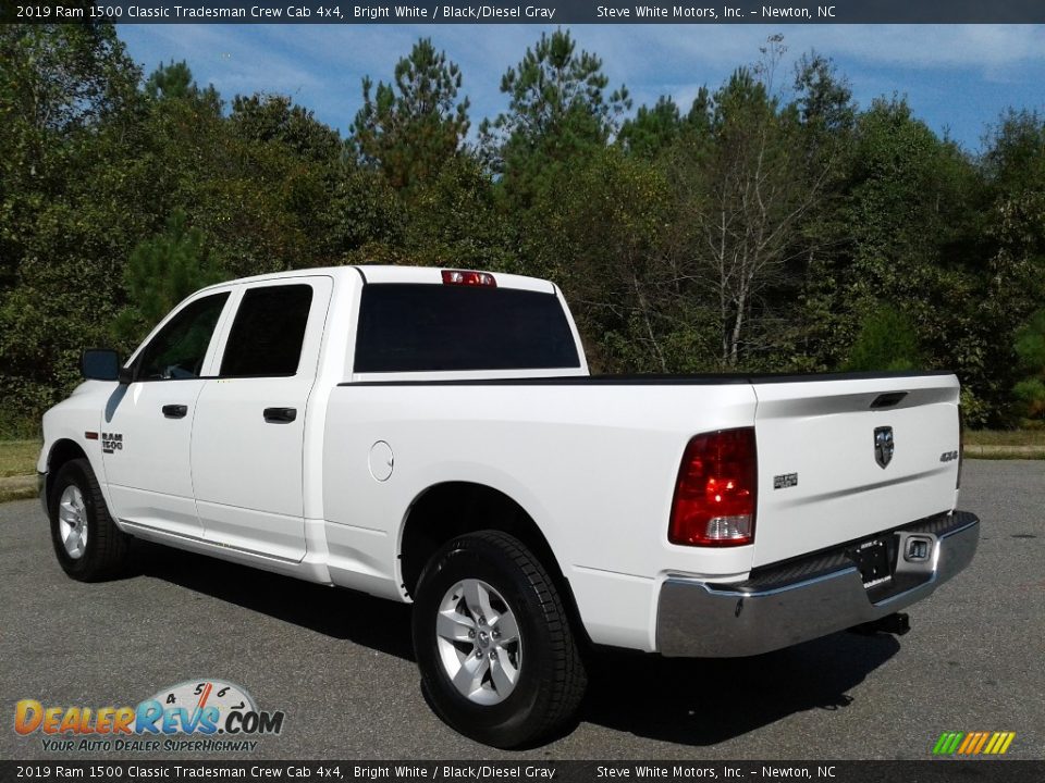2019 Ram 1500 Classic Tradesman Crew Cab 4x4 Bright White / Black/Diesel Gray Photo #8
