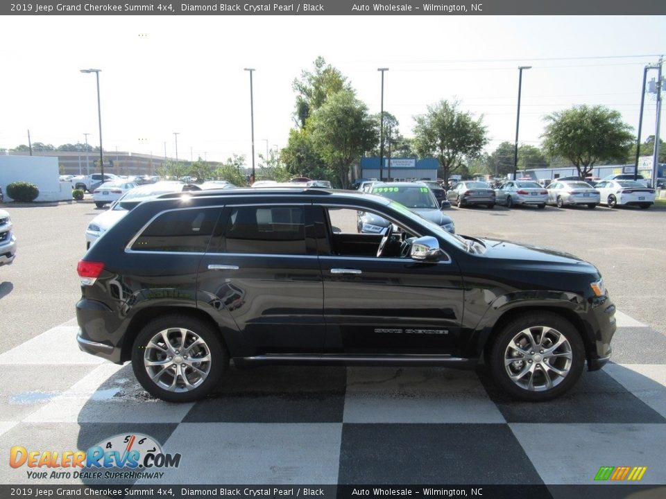 2019 Jeep Grand Cherokee Summit 4x4 Diamond Black Crystal Pearl / Black Photo #3