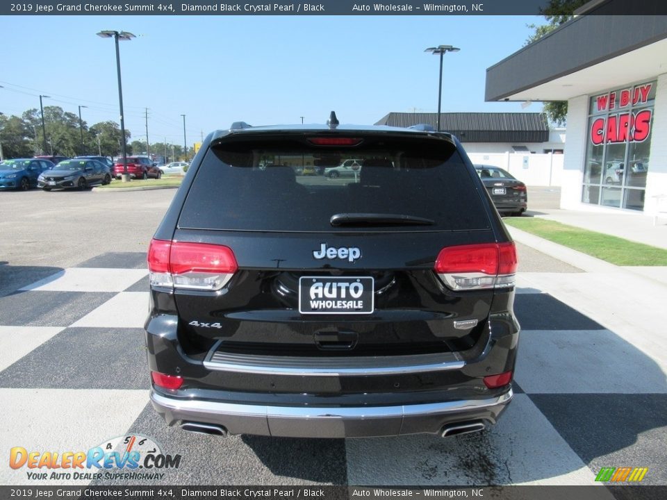 2019 Jeep Grand Cherokee Summit 4x4 Diamond Black Crystal Pearl / Black Photo #4