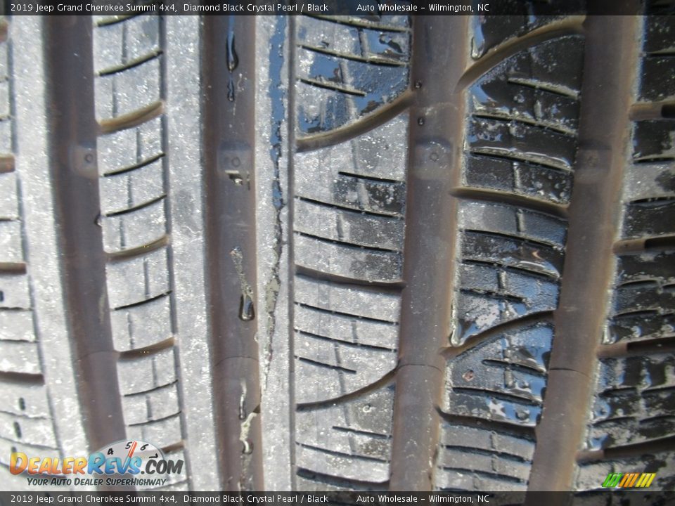 2019 Jeep Grand Cherokee Summit 4x4 Diamond Black Crystal Pearl / Black Photo #8