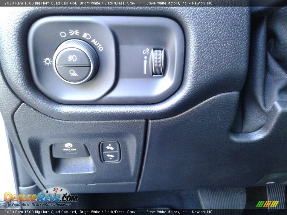 2020 Ram 1500 Big Horn Quad Cab 4x4 Bright White / Black/Diesel Gray Photo #15