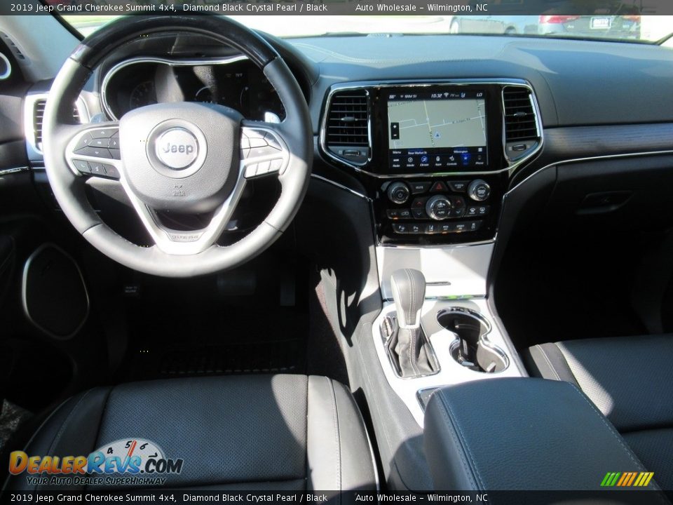 2019 Jeep Grand Cherokee Summit 4x4 Diamond Black Crystal Pearl / Black Photo #14