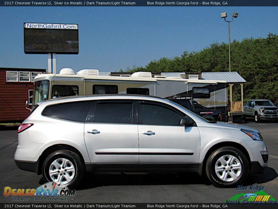 2017 Chevrolet Traverse LS Silver Ice Metallic / Dark Titanium/Light Titanium Photo #6