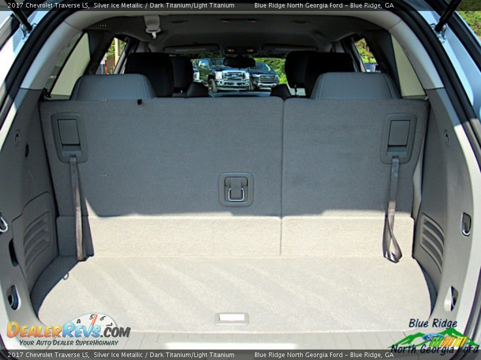 2017 Chevrolet Traverse LS Silver Ice Metallic / Dark Titanium/Light Titanium Photo #13