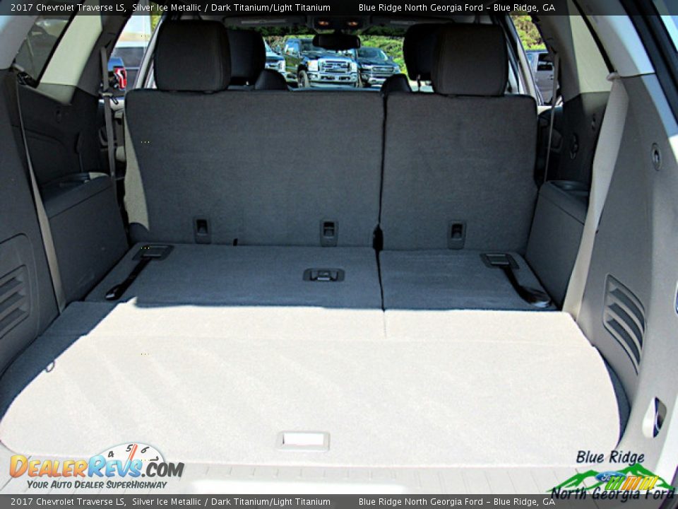 2017 Chevrolet Traverse LS Silver Ice Metallic / Dark Titanium/Light Titanium Photo #14