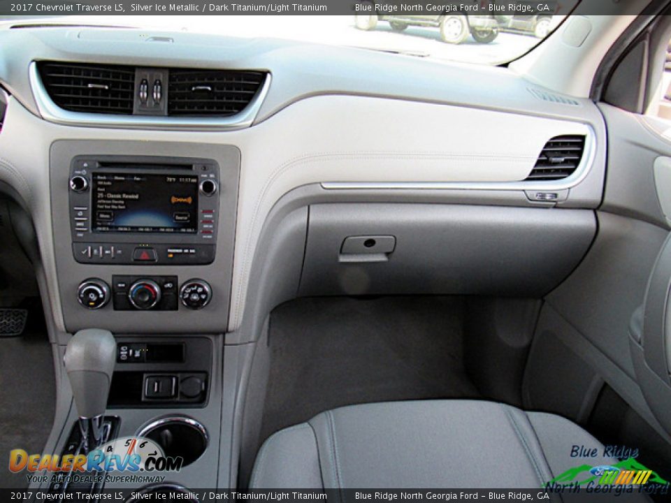 2017 Chevrolet Traverse LS Silver Ice Metallic / Dark Titanium/Light Titanium Photo #17