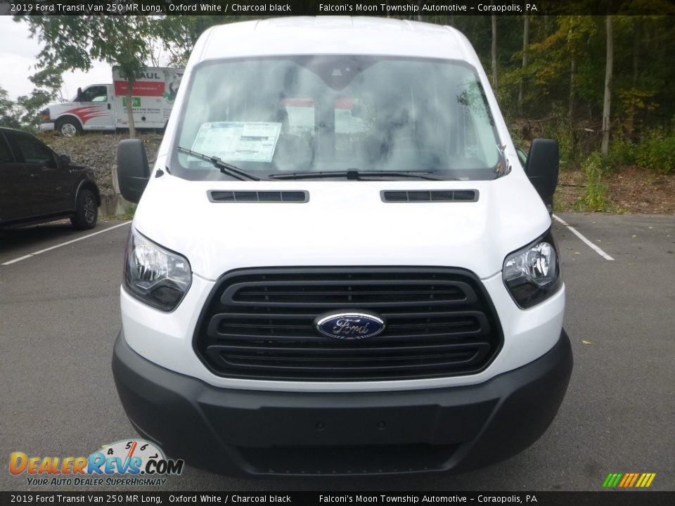 2019 Ford Transit Van 250 MR Long Oxford White / Charcoal black Photo #4