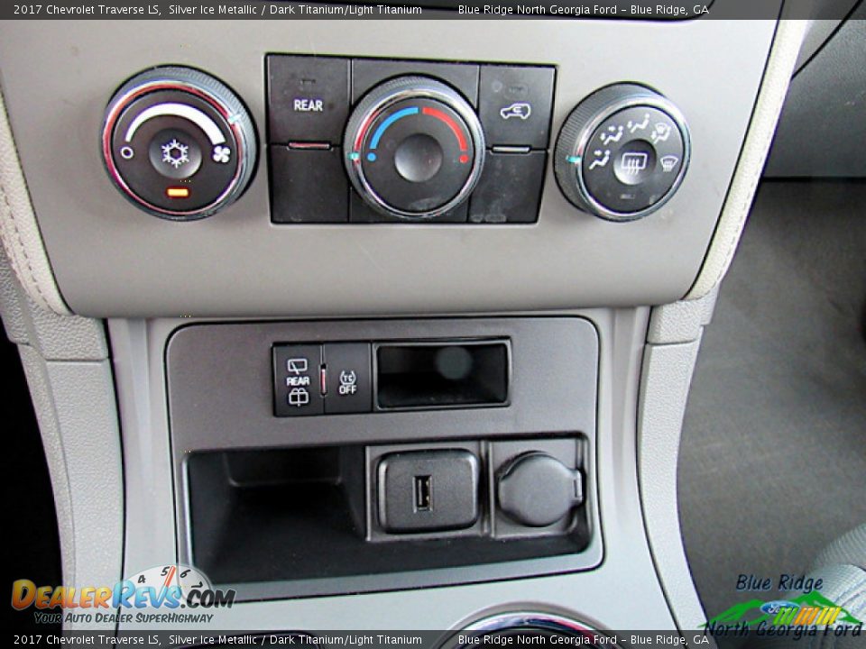 2017 Chevrolet Traverse LS Silver Ice Metallic / Dark Titanium/Light Titanium Photo #23