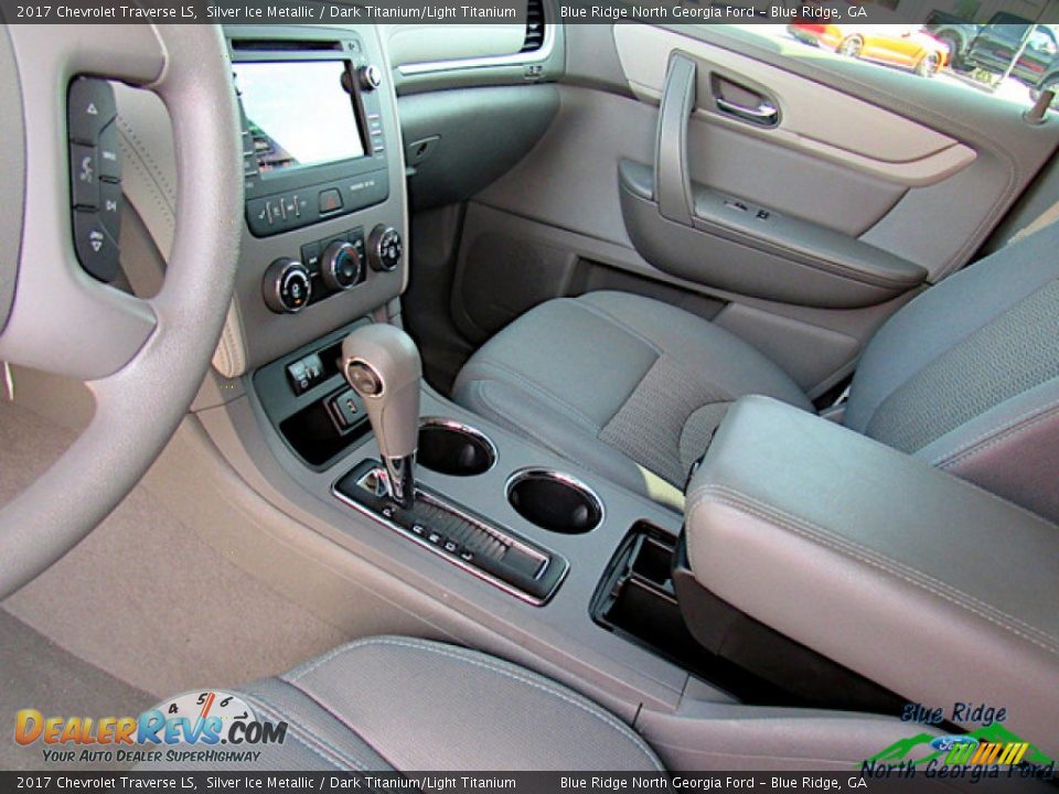 2017 Chevrolet Traverse LS Silver Ice Metallic / Dark Titanium/Light Titanium Photo #24